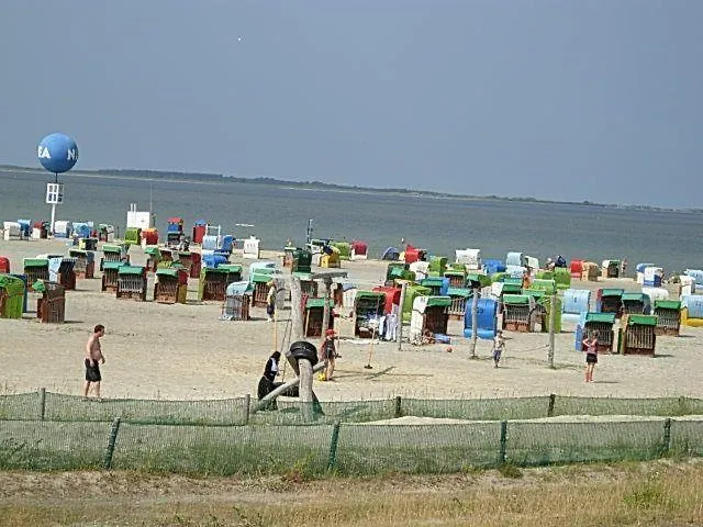 公寓 Strandnah-gelegen-nordsee-ferienanlage-wohnung-spiekeroog 多纳莫塞尔